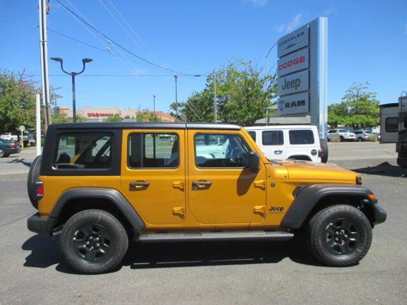 New 2026 Jeep Wrangler 4-door SportImage 6