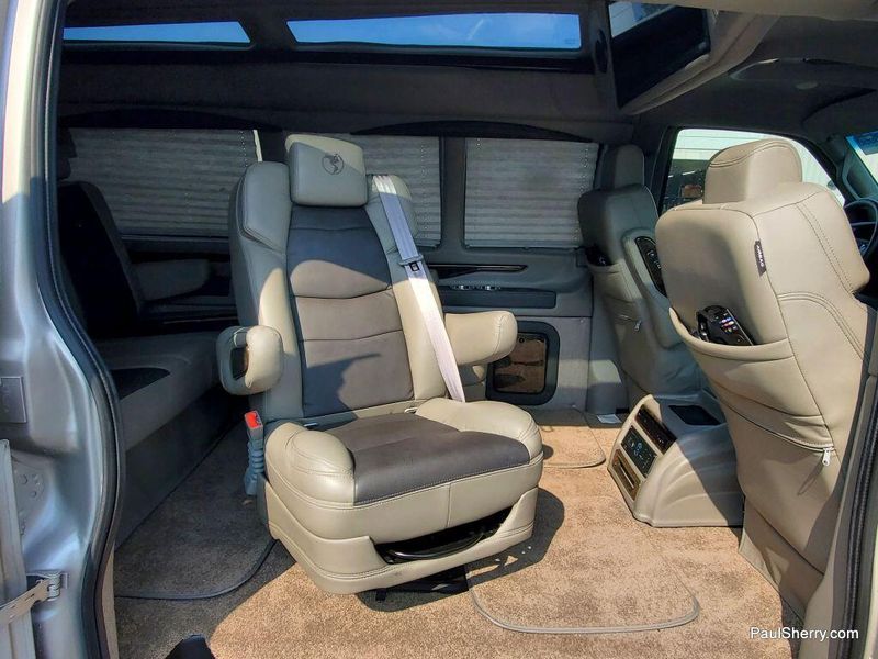 2022 Chevrolet Express Cargo Image 22