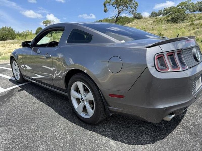 2014 Ford Mustang GT Premium photo 7