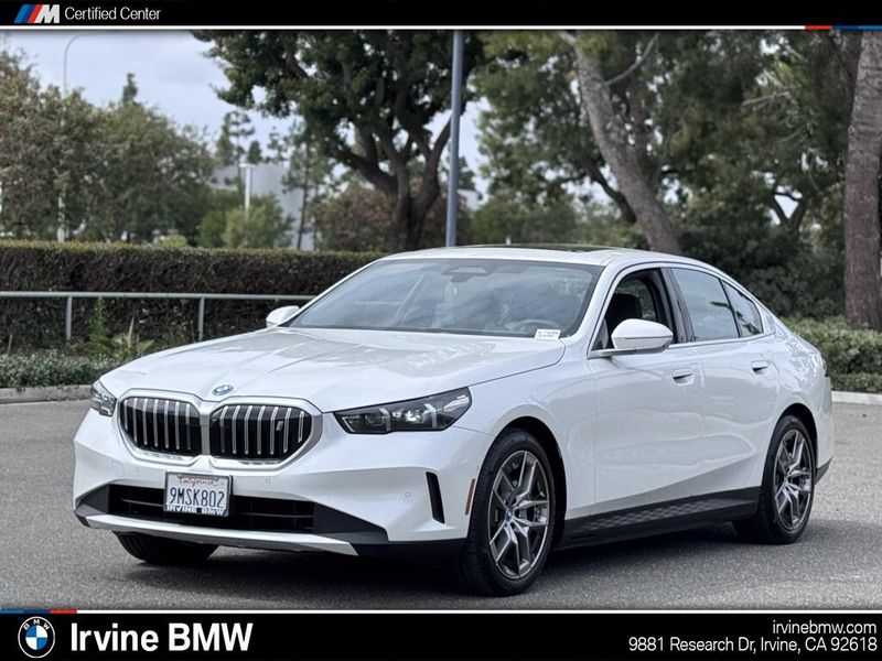 2024 BMW i5 eDrive40Image 1