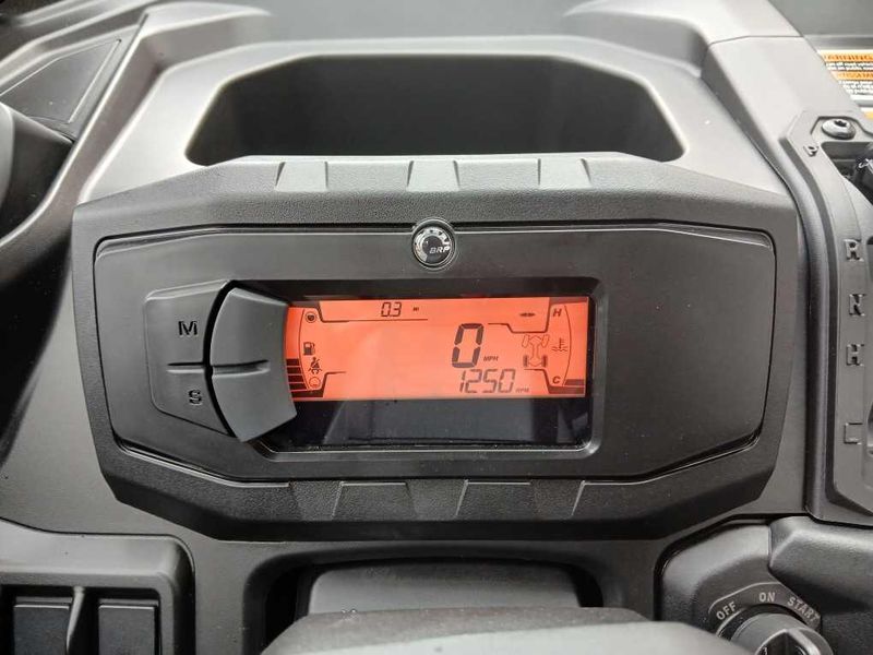 New 2026 Can-Am DEFENDER DPS CAB HD9 