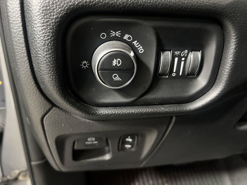 2019 RAM 1500 RebelImage 34