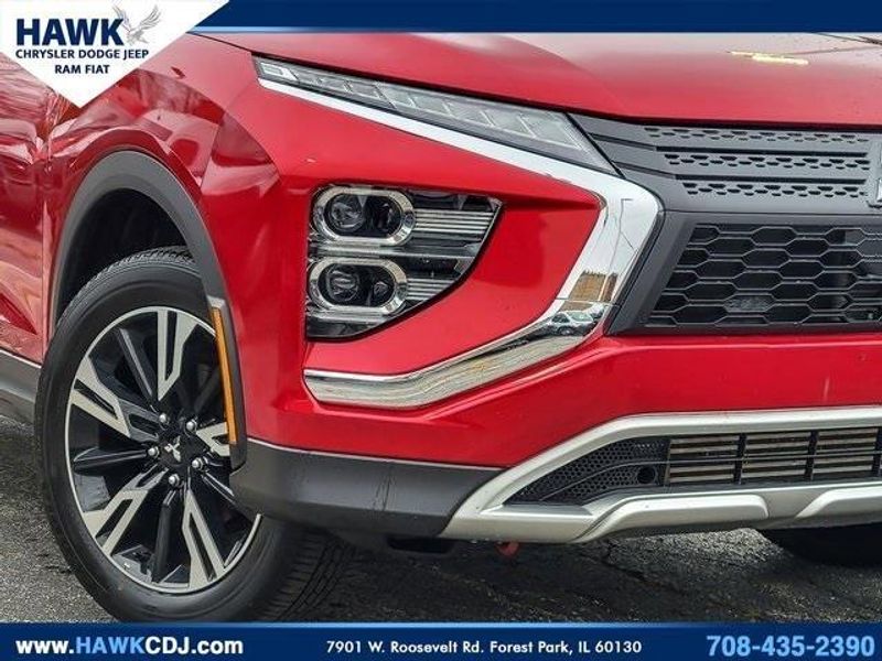 2024 Mitsubishi Eclipse Cross SE photo 3