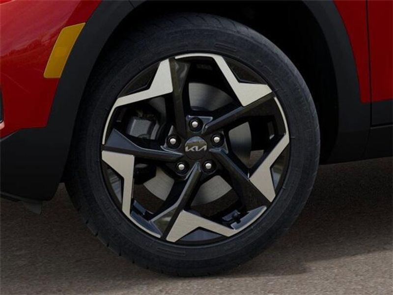 2025 Kia Seltos SImage 9