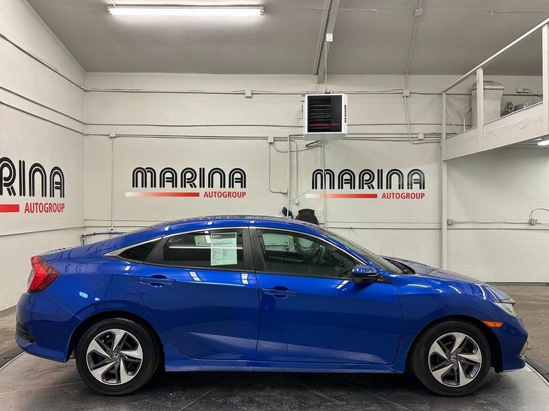 2019 Honda Civic LXImage 8