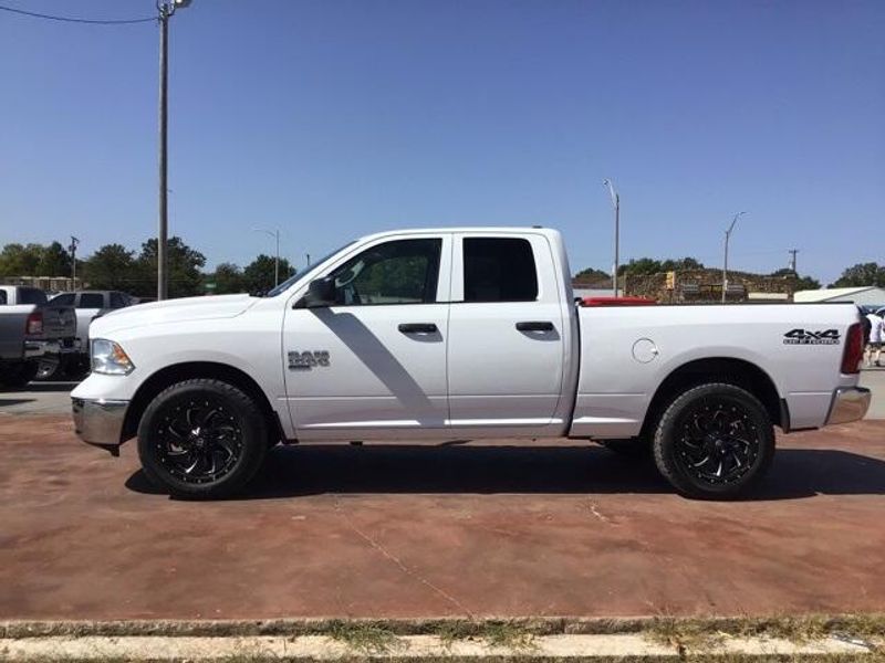 2024 RAM 1500 Classic SLTImage 2