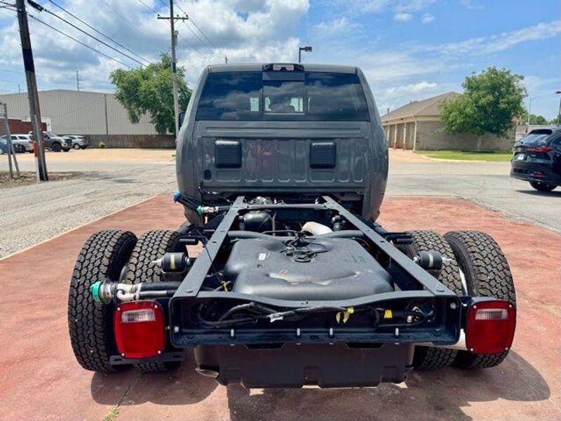 New 2026 RAM 3500 TradesmanImage 6
