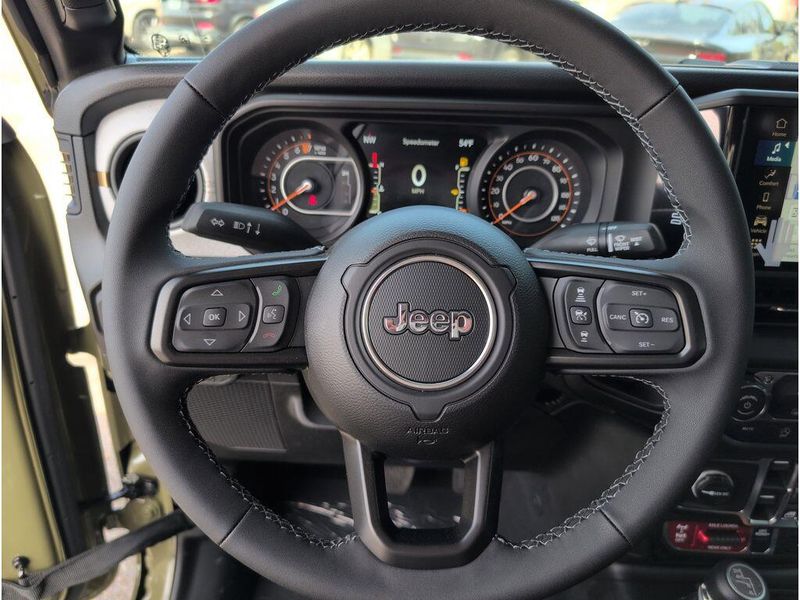 New 2026 Jeep Gladiator Willys 4x4Image 24