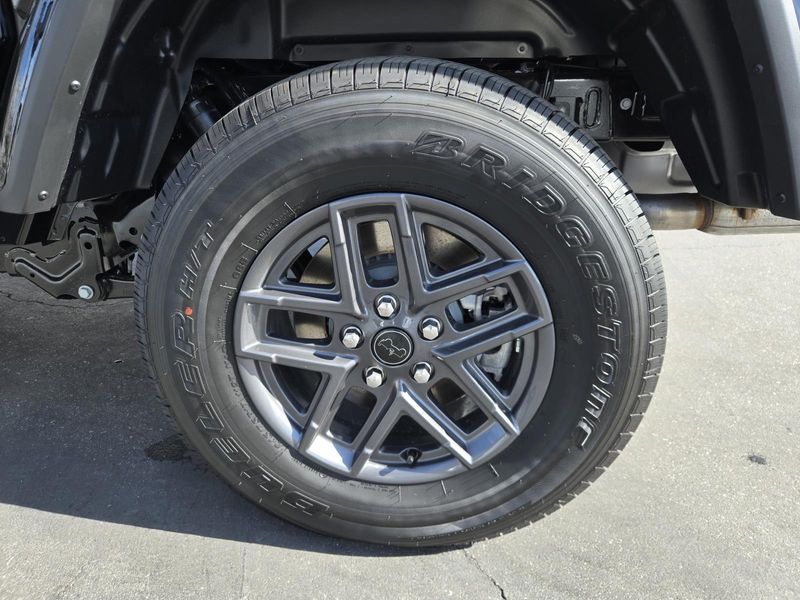 New 2026 Jeep Gladiator Sport S 4x4