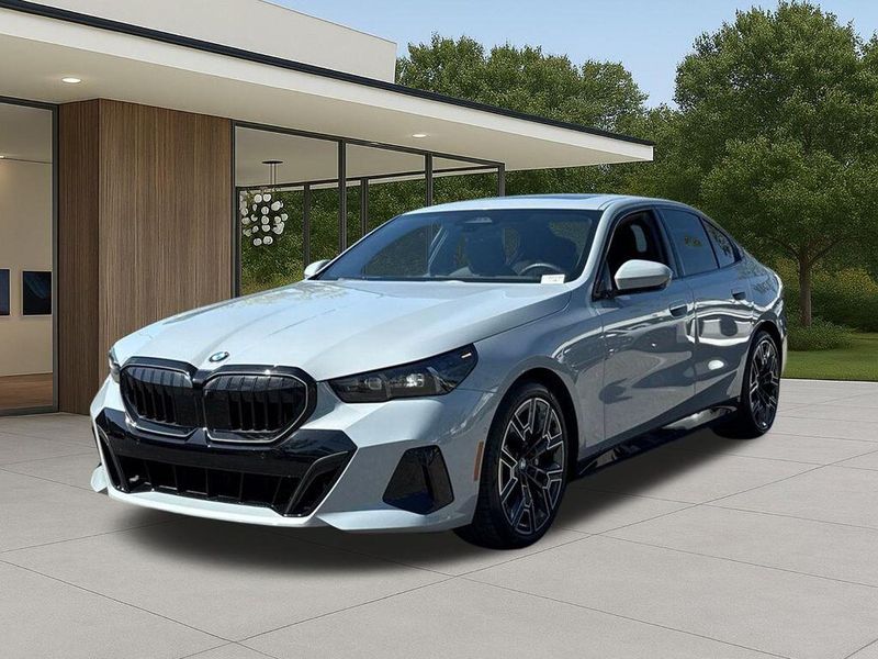 Used 2025 BMW 5 Series 530iImage 2