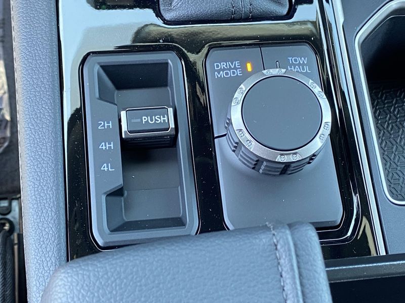 New 2025 Toyota Tundra Limited HybridImage 19