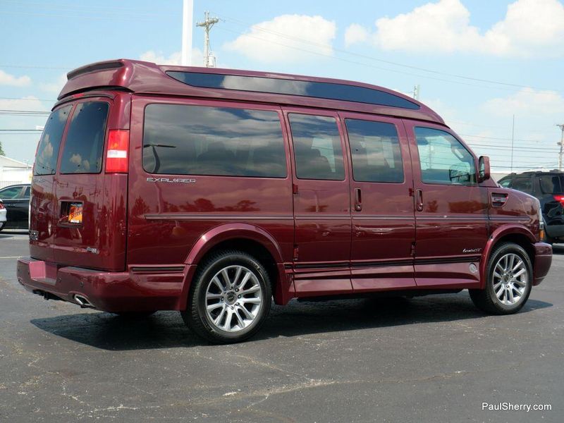 Used 2024 Chevrolet Express Cargo Image 11