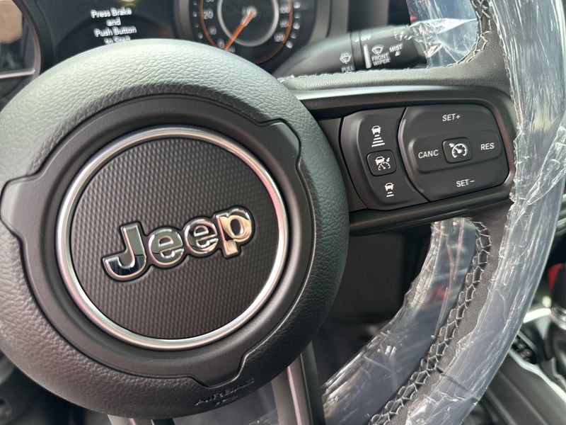 New 2025 Jeep Gladiator Rubicon X 4x4Image 26