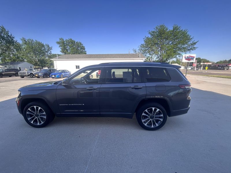 2023 Jeep Grand Cherokee L OverlandImage 4