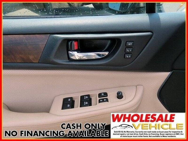 2015 Subaru Outback 2.5iImage 12