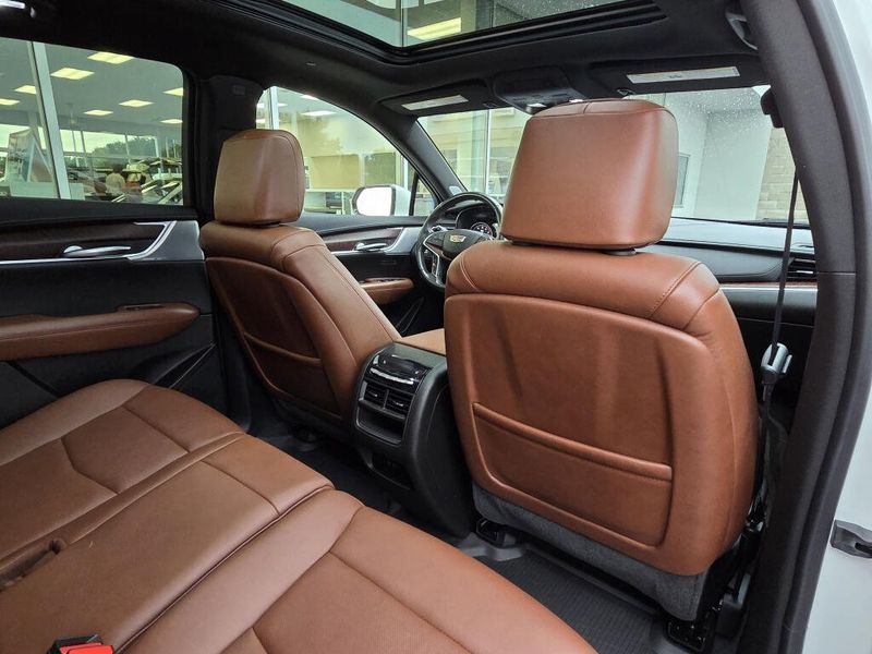 Used 2023 Cadillac XT5 AWD Premium Luxury