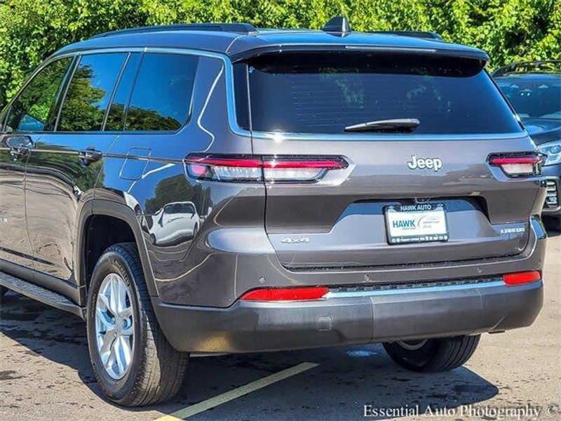 2024 Jeep Grand Cherokee Laredo photo 4
