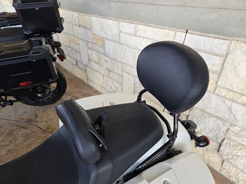 USED 2021 INDIAN MOTORCYCLE CHALLENGER DARK HORSE Image 20