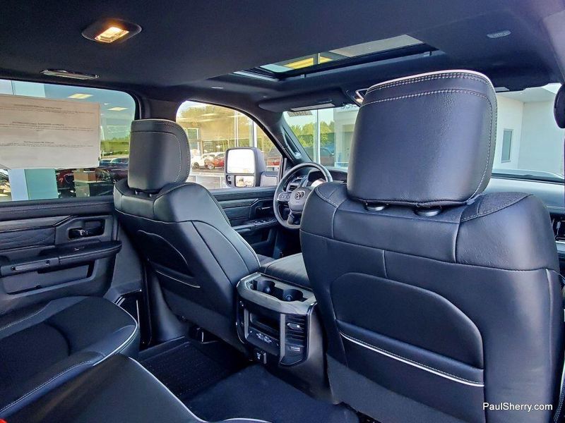 New 2025 RAM 2500 Limited Crew Cab 4x4 6