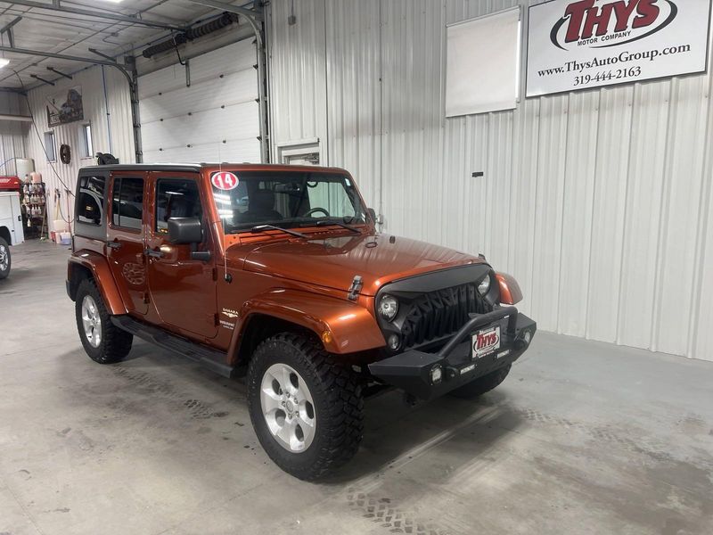 2014 Jeep Wrangler Unlimited SaharaImage 4