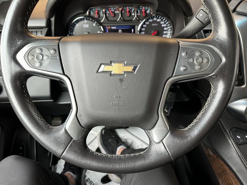 2015 Chevrolet Suburban 1500 LTImage 3