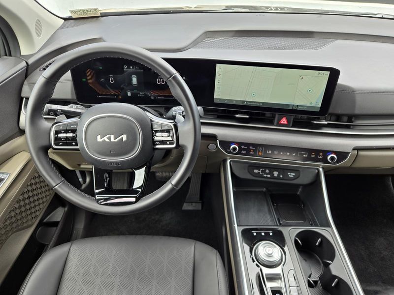 Used 2026 Kia Carnival MPV Hybrid EX FWD