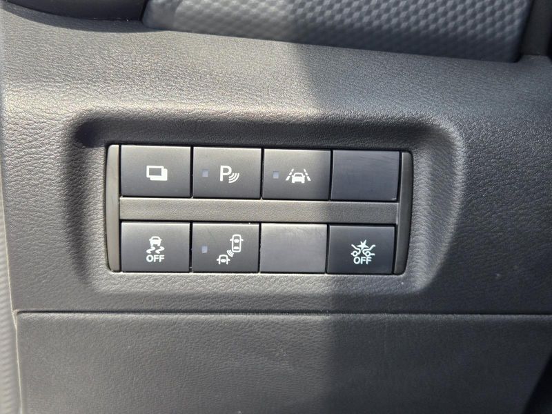 Used 2021 Nissan Kicks S FWD