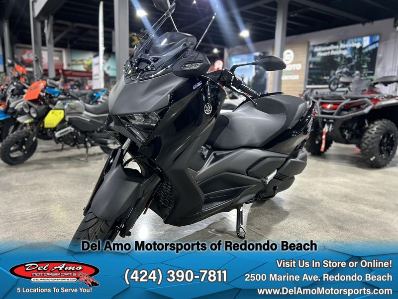 2025 Yamaha Xmax Image 12