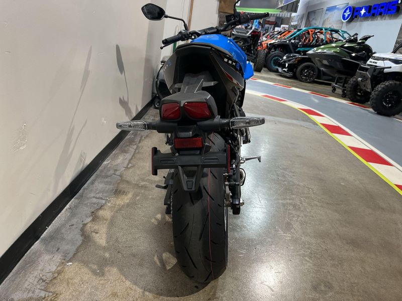 New 2025 Suzuki GSX-8S Image 2