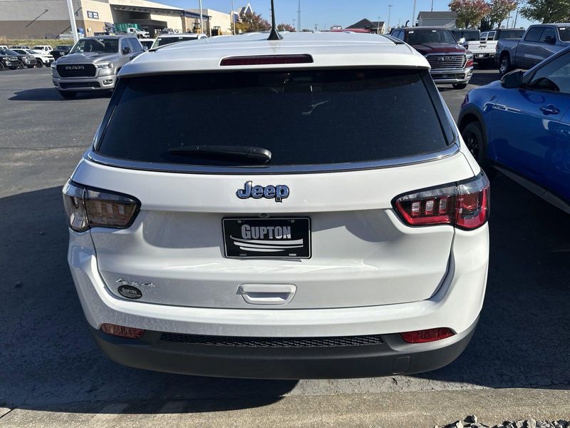 2025 Jeep Compass Sport 4x4Image 8