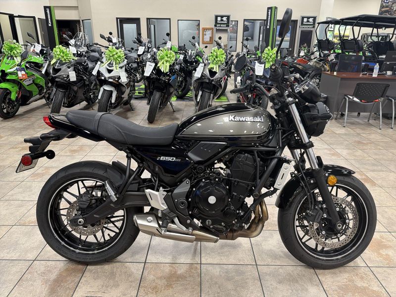 Used 2024 Kawasaki Z650RS ABS Image 18