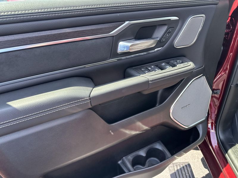 New 2025 RAM 1500 Laramie Crew Cab 4x4 5