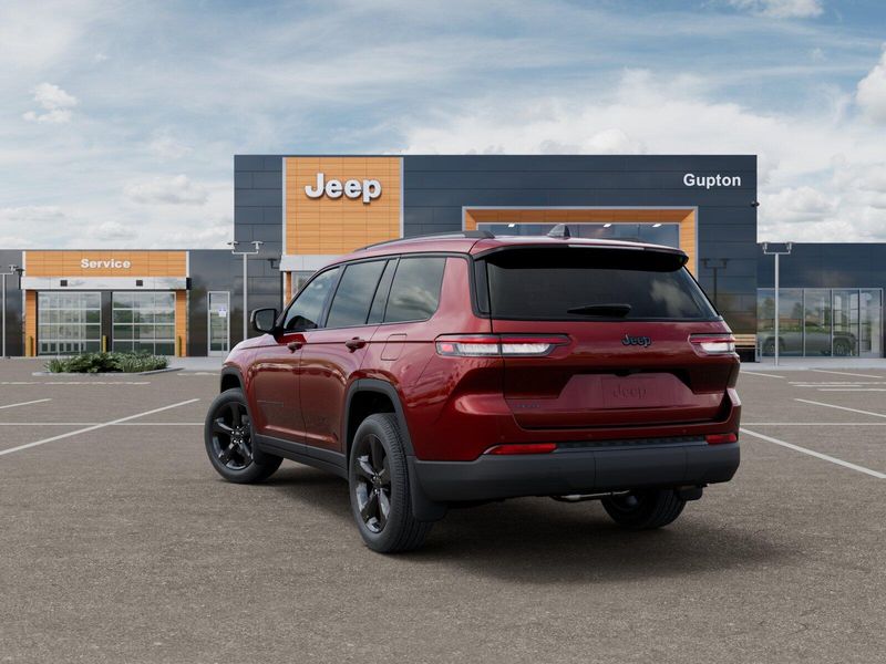 New 2025 Jeep Grand Cherokee L Altitude X 4x4Image 32