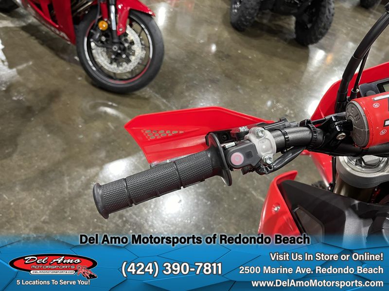2025 Honda CRF450X Image 9