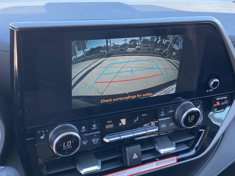 New 2025 Toyota Highlander Image 16
