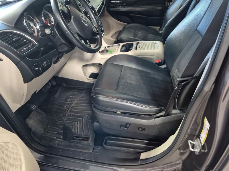 2019 Dodge Grand Caravan SXTImage 27