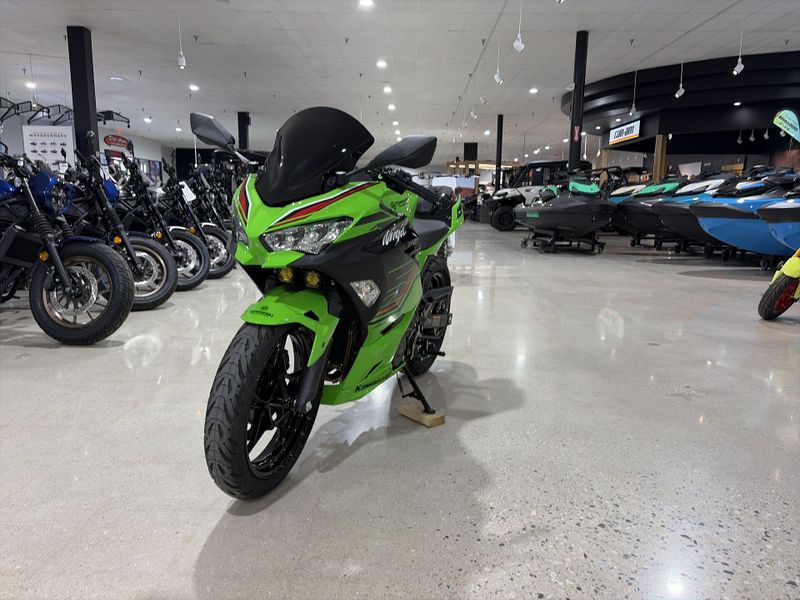 Used 2023 Kawasaki NINJA 400 Image 13
