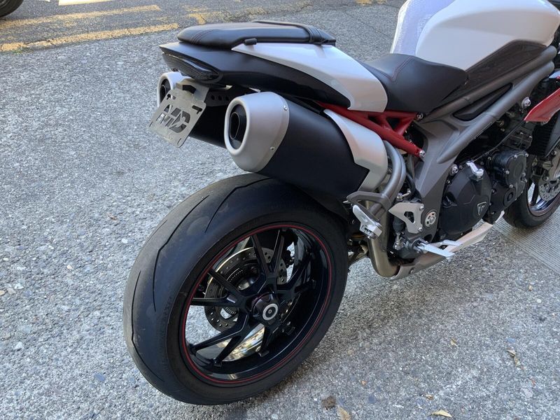 2017 Triumph SPEED TRIPLE R 