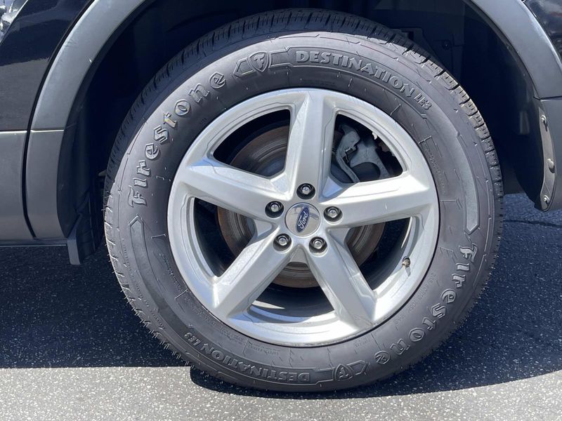 Used 2019 Ford Explorer XLT FWD