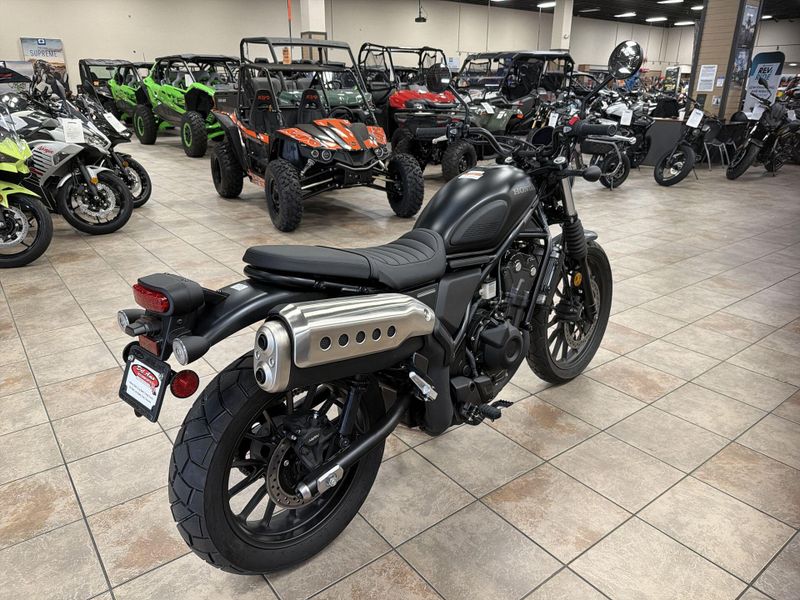New 2026 Honda SCL500 Image 17