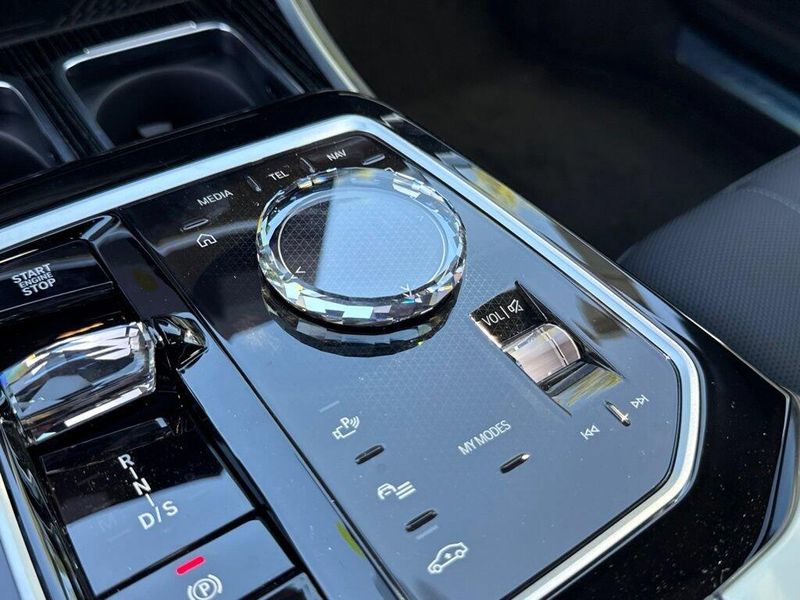 New 2026 BMW 7 Series 750e xDriveImage 21