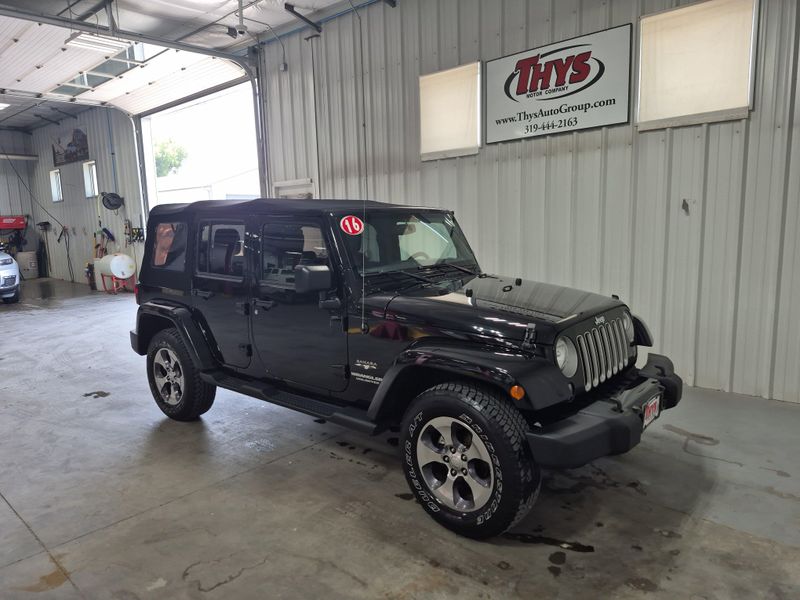 Used 2016 Jeep Wrangler Unlimited SaharaImage 3