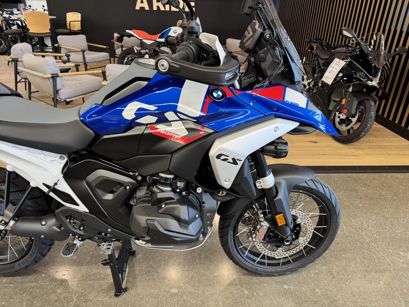 2025 BMW R 1300 GS - TROPHY - RACING BLUE METALLIC 