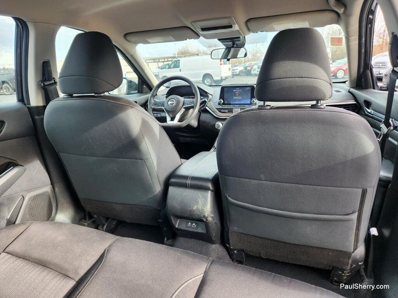 Used 2023 Nissan Altima 2.5 SV