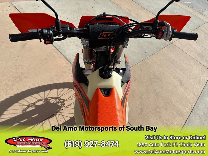 2024 KTM 500 EXC-F  in a ORANGE exterior color. Del Amo Motorsports of South Bay (619) 547-1937 delamomotorsports.com 