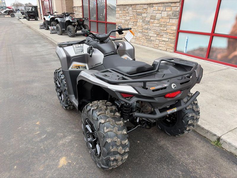 New 2026 Can-Am OUTL XT 700 