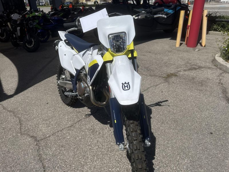 New 2025 Husqvarna FE 450 Image 12