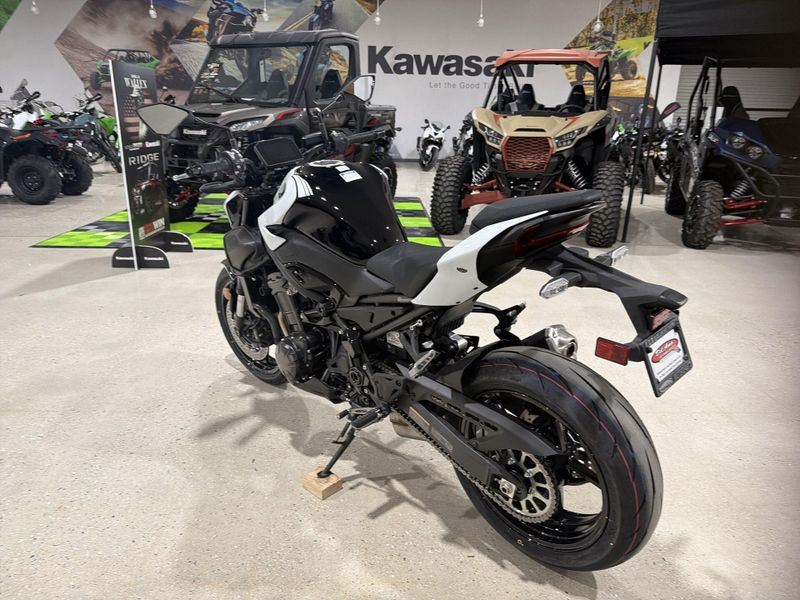 New 2026 Kawasaki Z900 ABS Image 15