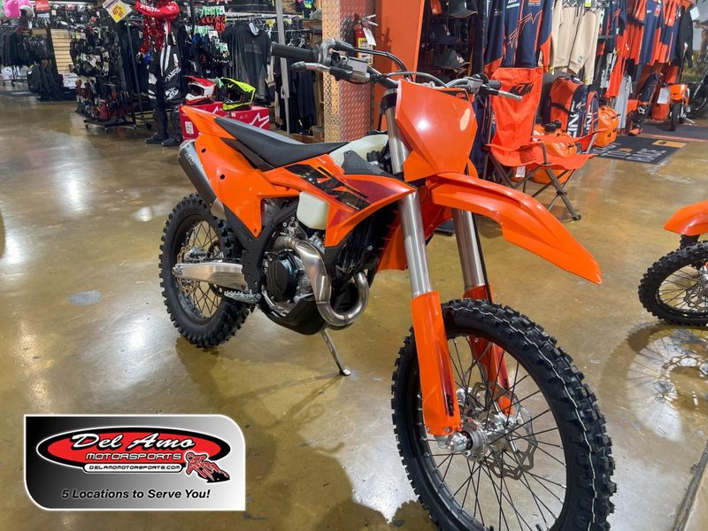 New 2025 KTM 450 SX-F 
