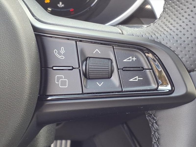 New 2025 Alfa Romeo Stelvio VeloceImage 18